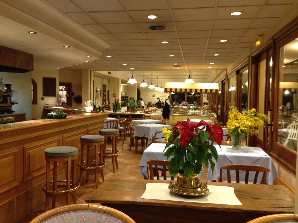 Mas De Vence - Hotel-Restaurant Екстер'єр фото
